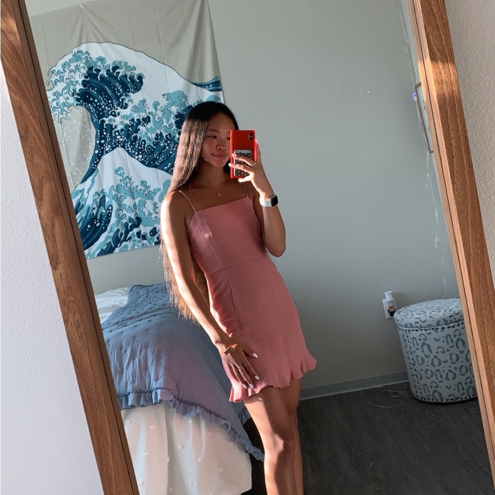 Elegant Pink Sleeveless Dress
